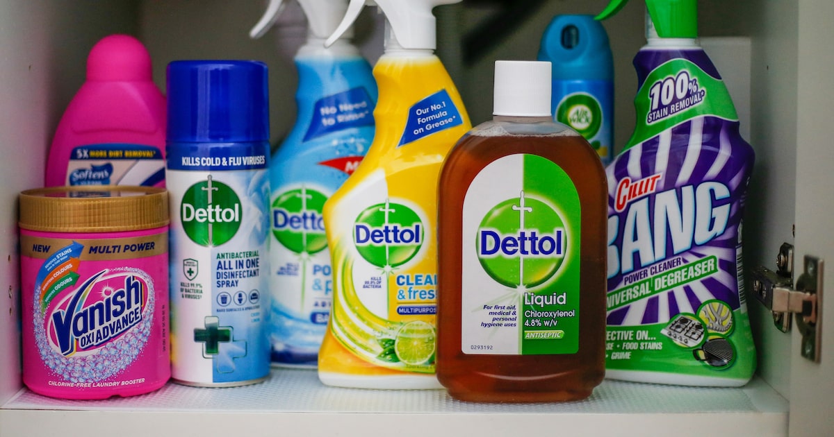 A divisão de cuidados com a casa da Reckitt inclui marcas como Dettol, Air Wick, Vanish e Cillit Bang, entre outras (Foto: Hollie Adams/Bloomberg)