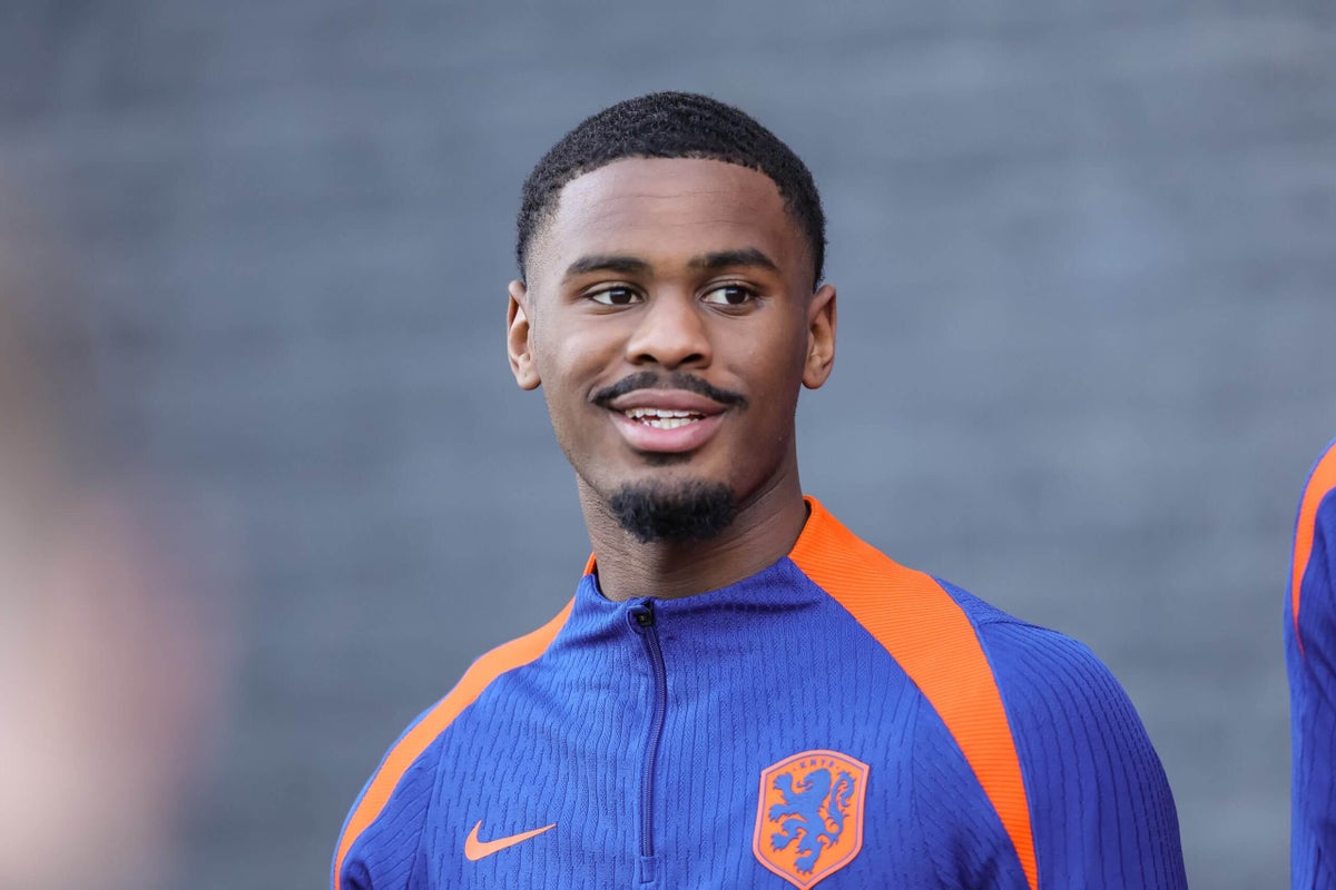 Chelsea negocia com Ajax para contratar o defensor Jorrel Hato Foto: Reprodução/The Athletic UK