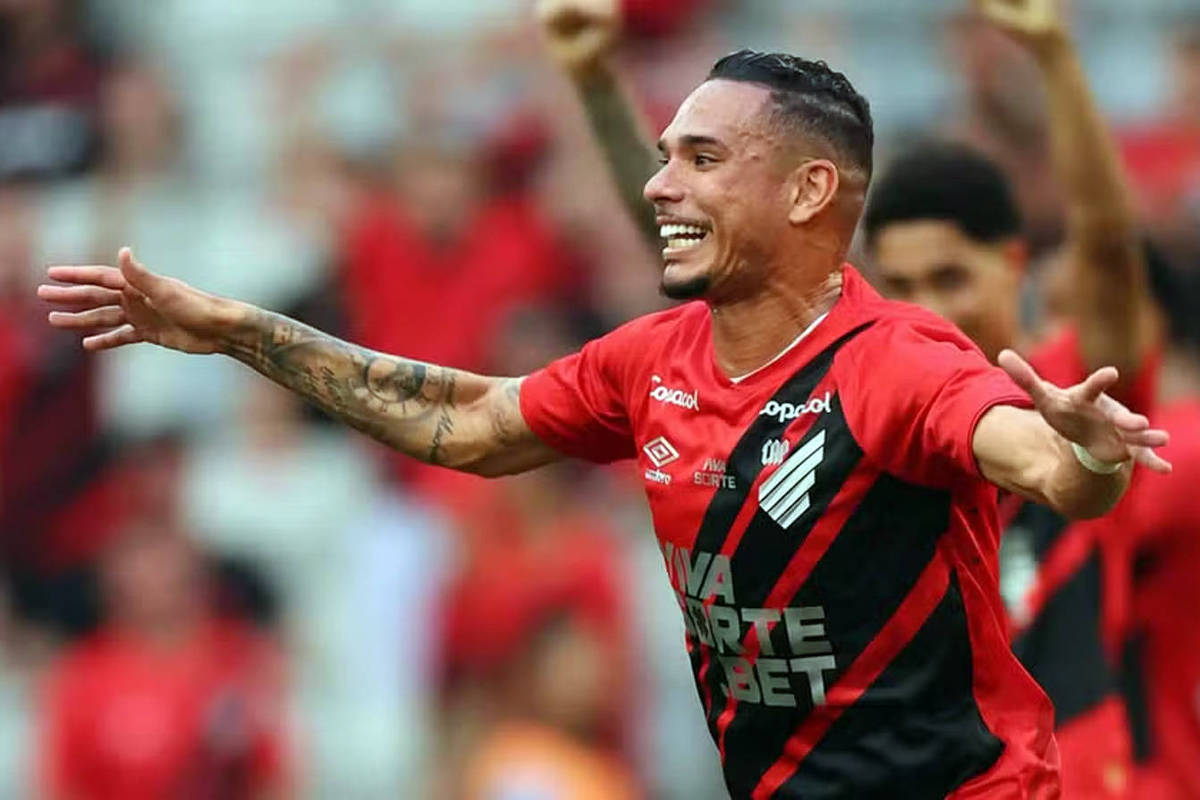 ESPN registra recorde de audiência com Série B do Brasileirão em 2025 Luiz Fernando é jogador do Athletico Paranaense, que joga a Série B do Brasileirão (Foto: José Tramontin/athletico.com.br)