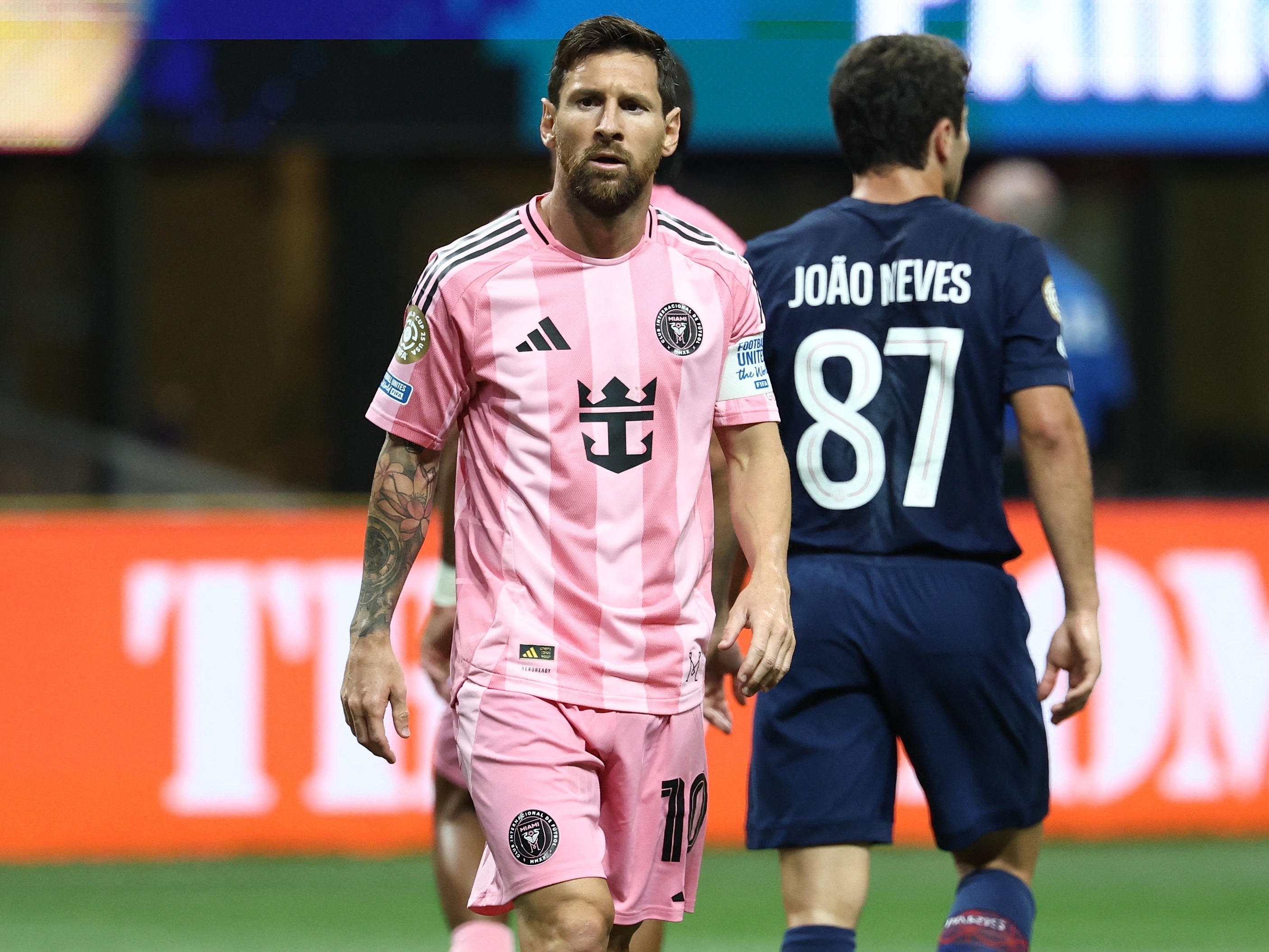 Messi se despede do Mundial ao ficar perto de igualar marcas de Pelé e CR7 Messi durante o jogo entre Inter Miami e PSG, pelo Mundial (Foto: Franck Fife/AFP)
