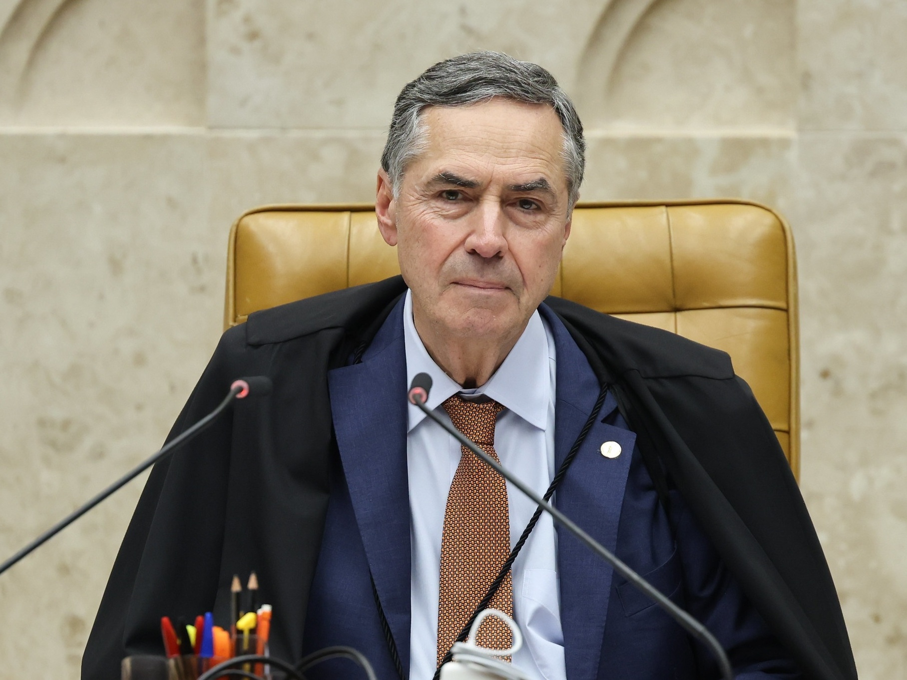 Supremo define responsabilidade das redes e busca mitigar riscos associados Presidente do STF, ministro Luís Roberto Barroso, durante plenária em 12 de junho de 2025 (Foto: Ton Molina/STF)