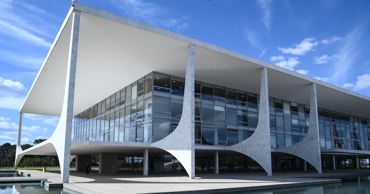 Gestores preveem que 'trade eleitoral' terá início em 2025, aponta pesquisa do BofA Maioria dos gestores tem uma visão construtiva sobre os ativos brasileiros, segundo pesquisa do BofA com o mercado (Foto: Ton Molina/Bloomberg)