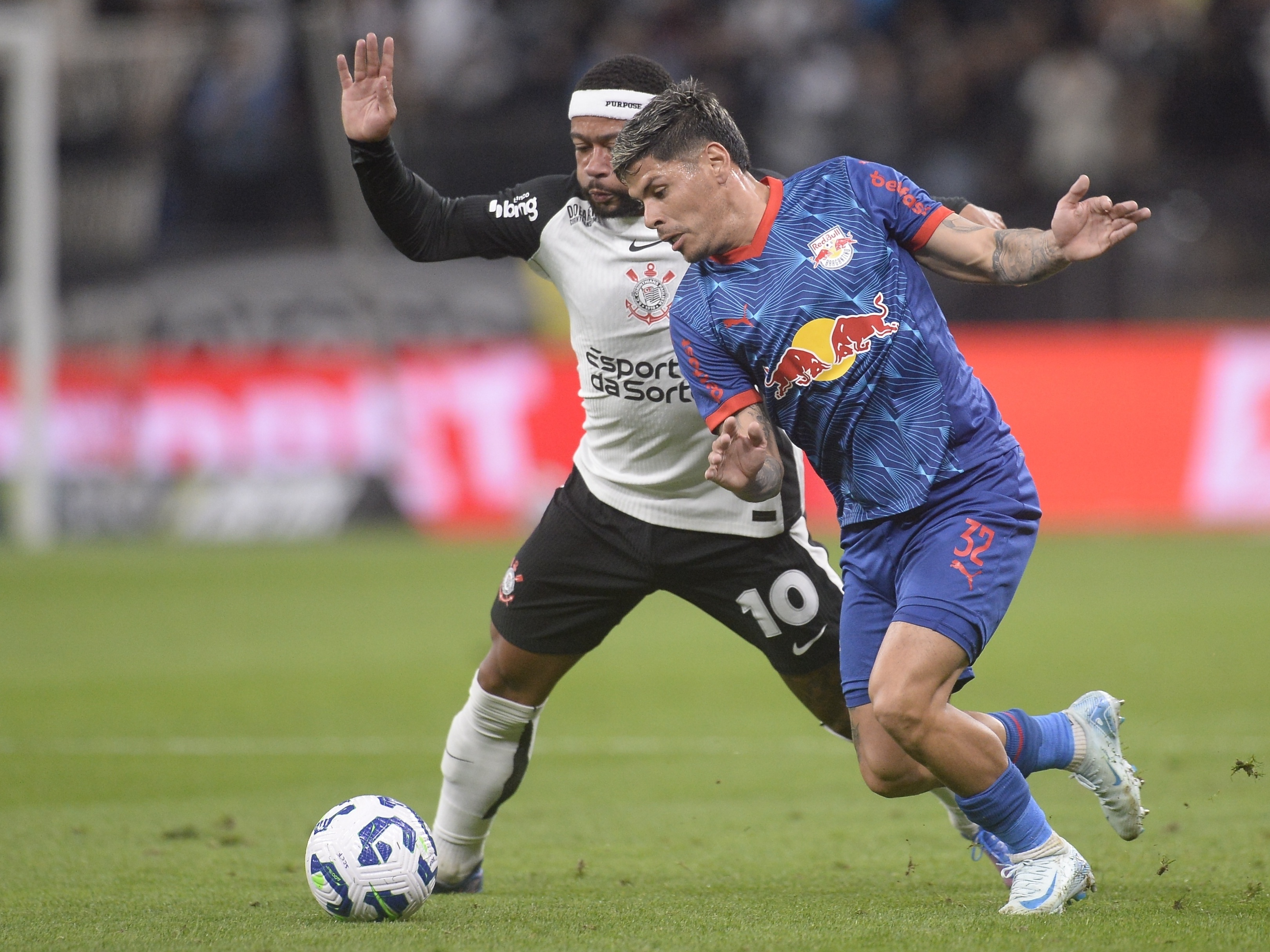 Bragantino vence Corinthians na Neo Química Arena com gol no último lance