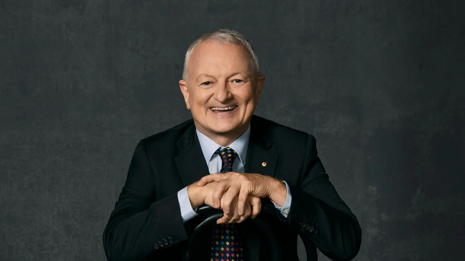 Antony Green se despede da cobertura eleitoral após 36 anos de carreira na ABC