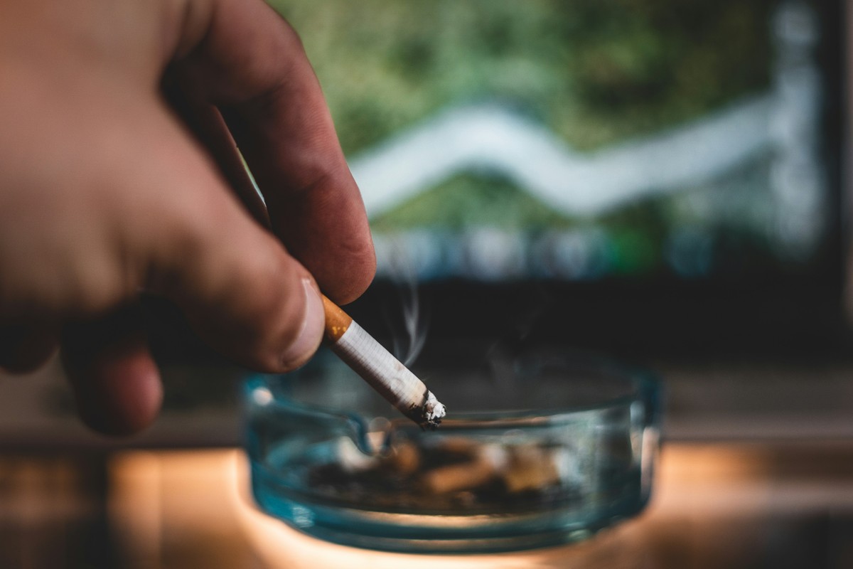 Exposição ao tabaco causa mais de 7 milhões de mortes anuais no mundo, revela estudo Tabagismo (Foto: Unsplash)