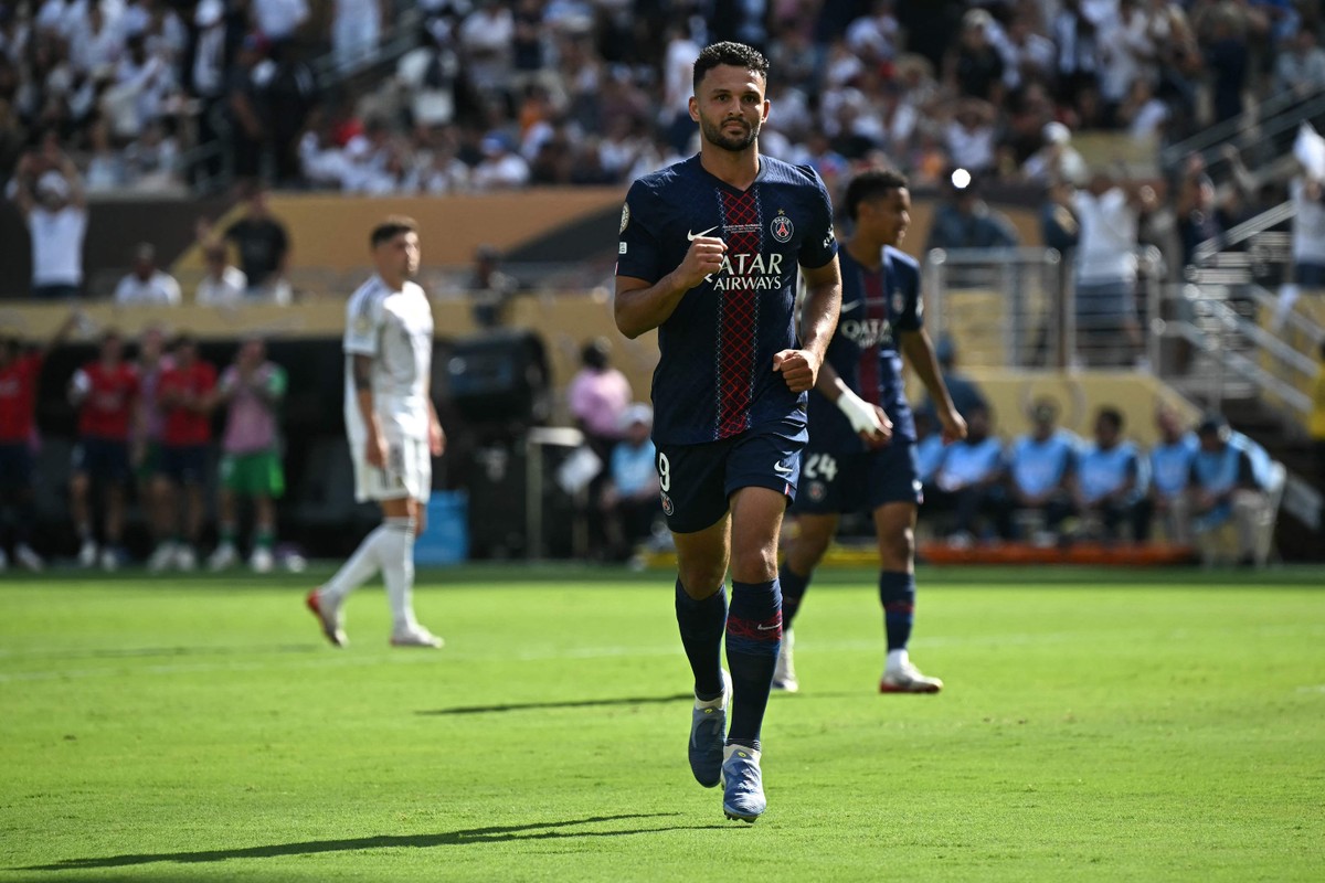 Gonçalo Ramos foi o autor do quarto gol do PSG sobre o Real Madrid (Foto: Paul ELLIS / AFP)