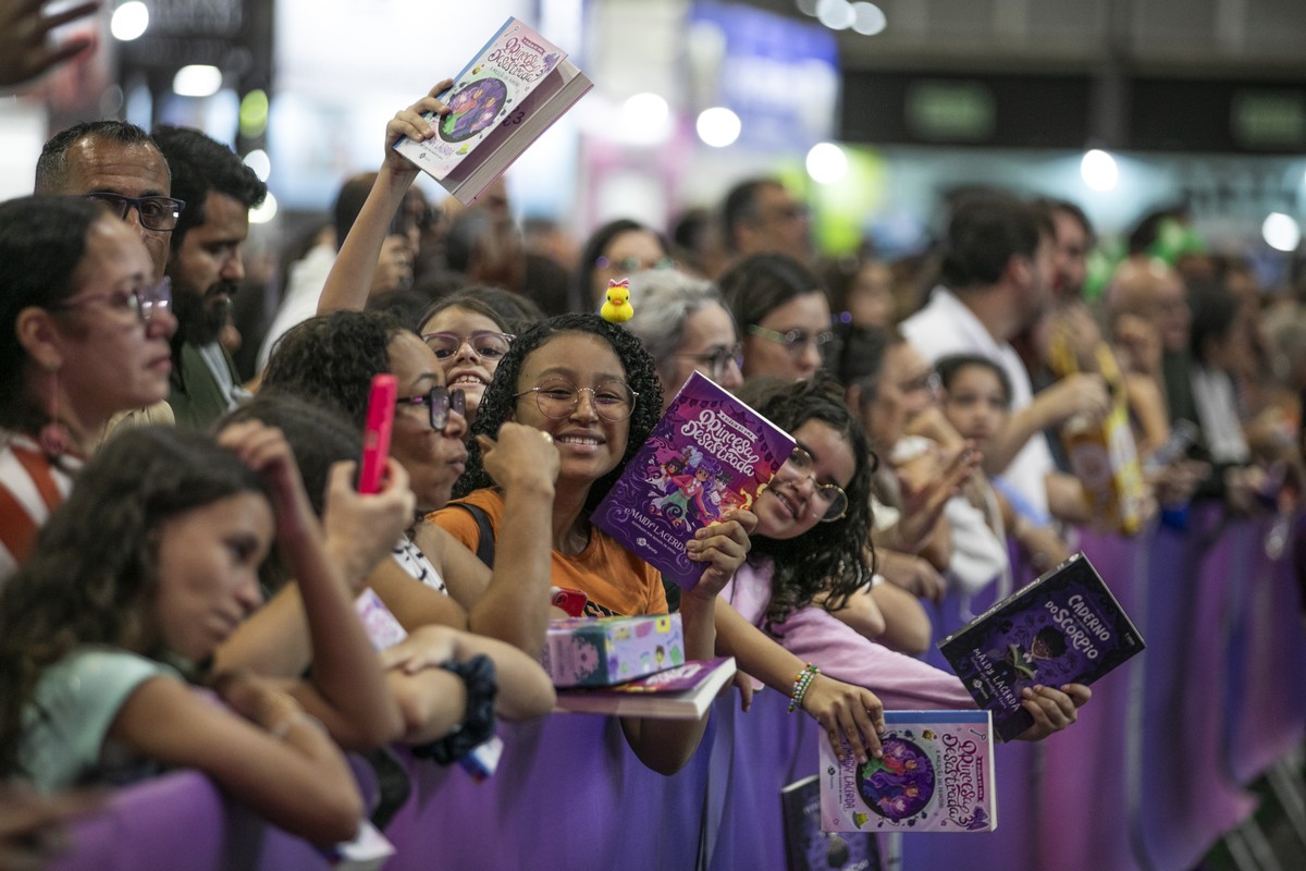 Bienal do Rio atrai público e renova esperanças no mercado literário brasileiro