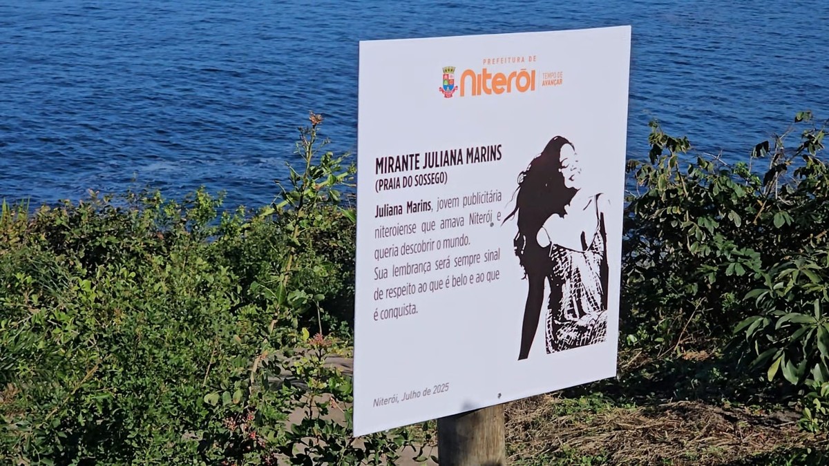 Placas em Niterói prestam homenagem a Juliana Marins com reconhecimento público Prefeitura de Niterói homenageia Juliana Marins. (Foto: Gabriel Freitas/ CBN)