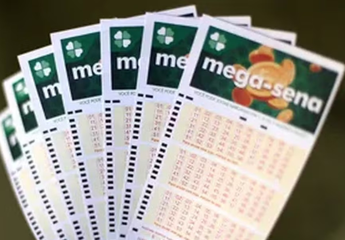 Mega-Sena sorteia R$ 3,5 milhões em concurso desta quinta-feira Mega-Sena sorteia prêmio de R$ 130 milhões nesta quinta (Foto: Reprodução)