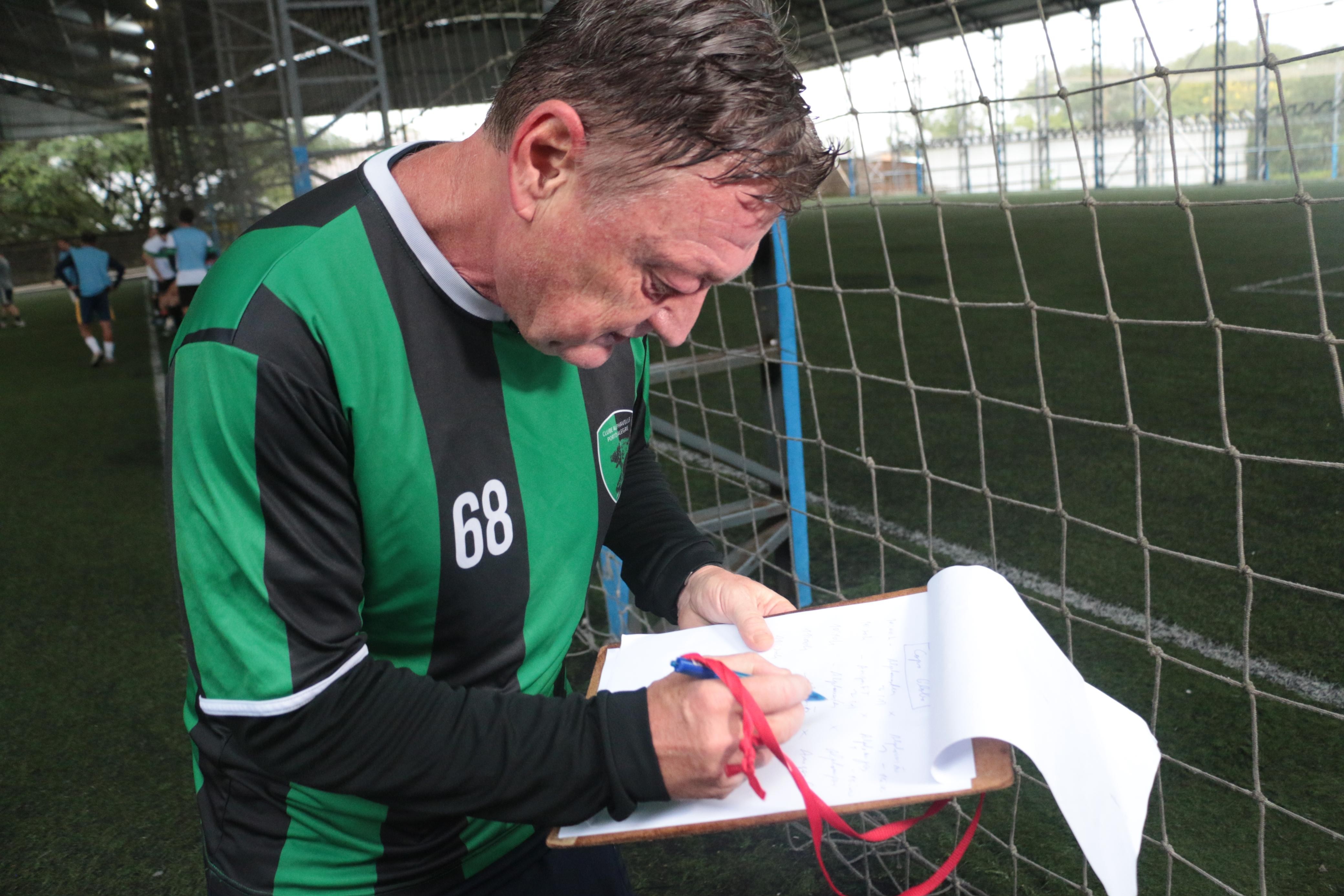 Brasileiro se autoproclama 'maior artilheiro do mundo' e busca 10 mil gols Foto: Reprodução