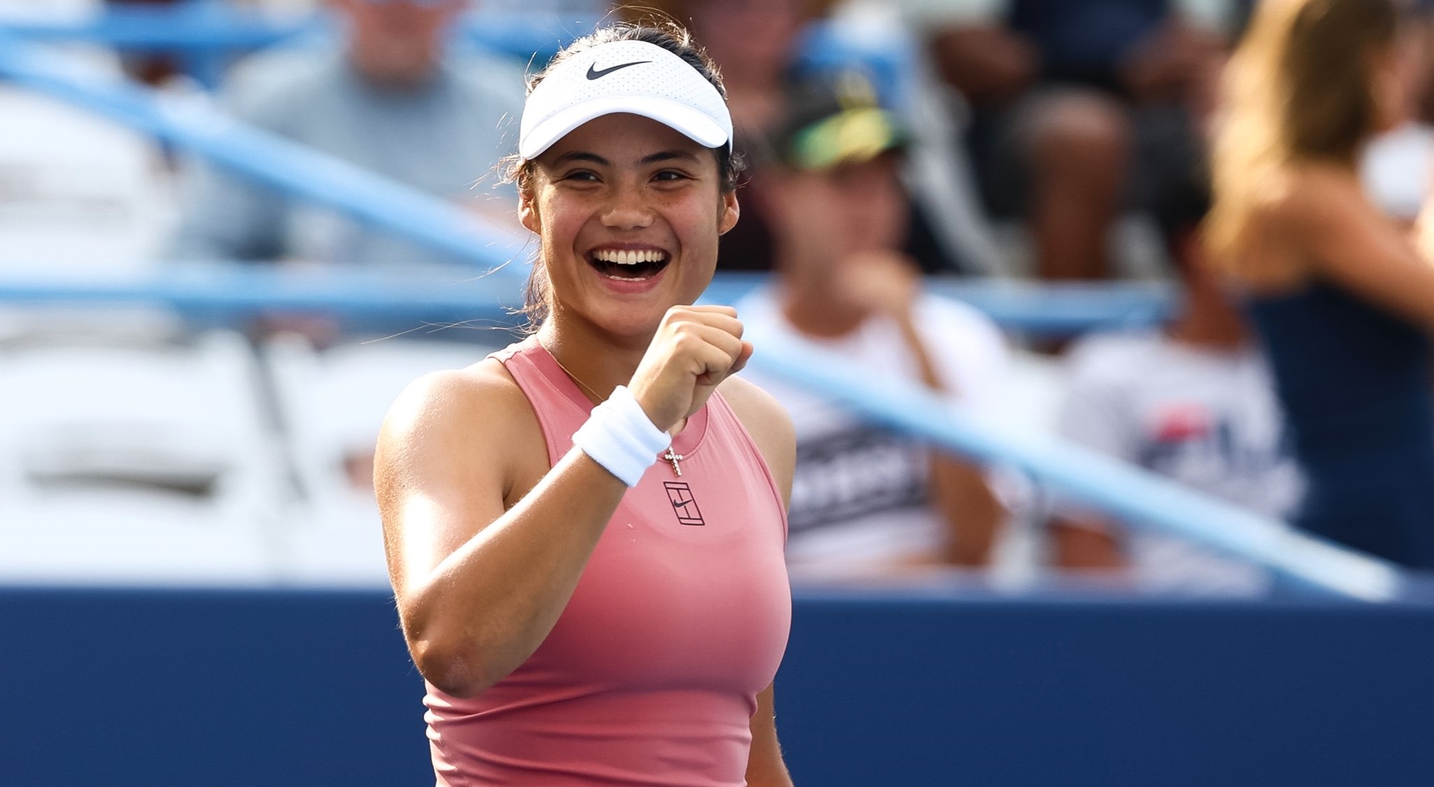 Raducanu vence Osaka e avança para as quartas de final do torneio Foto: Reprodução