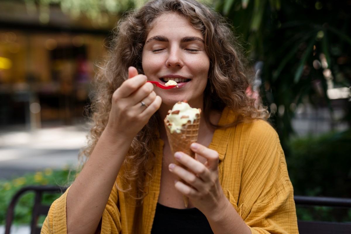 Comidas e aromas do passado promovem conforto e bem-estar na vida moderna Os alimentos e aromas que associamos à nossa infância podem ser uma fonte significativa de conforto e conexão — Foto: Freepik