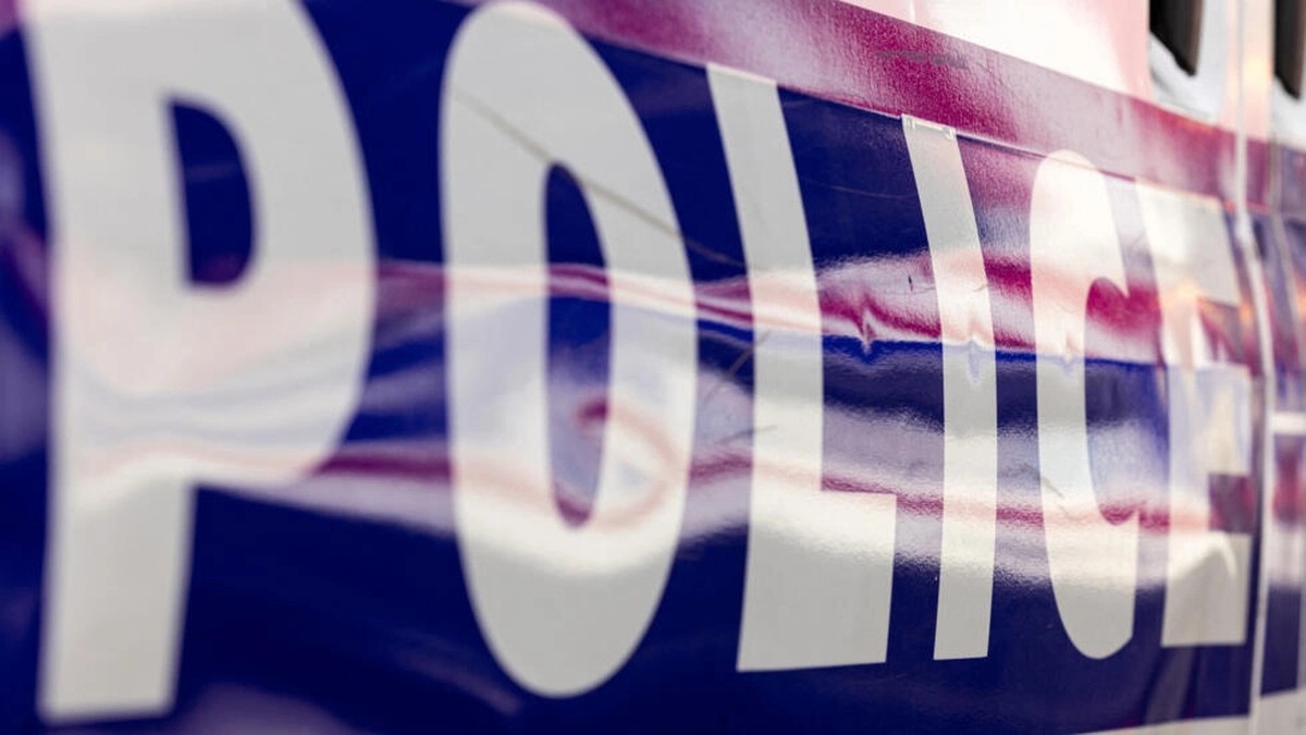 Dupla é detida por sequestro e exploração sexual de jovens na França Dupla é presa por sequestro e exploração sexual de jovens latino-americanas no sudeste francês (Foto: AFP - JOEL SAGET)