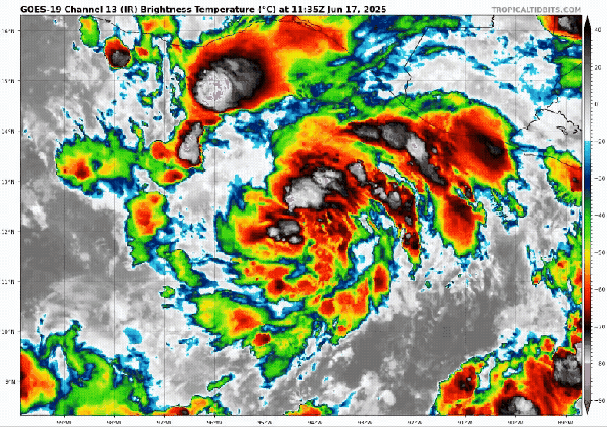 Tempestade tropical Erick se aproxima da costa do México e deve se tornar furacão nas próximas horas (Foto: Reprodução/Meteorología México)