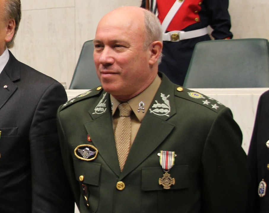 General da reserva do Exército Mauro Cesar Lourena Cid, pai do ex-ajudante de ordens Mauro Cesar Barbosa Cid (Foto: Roberto Oliveira/Alesp/Divulgação)