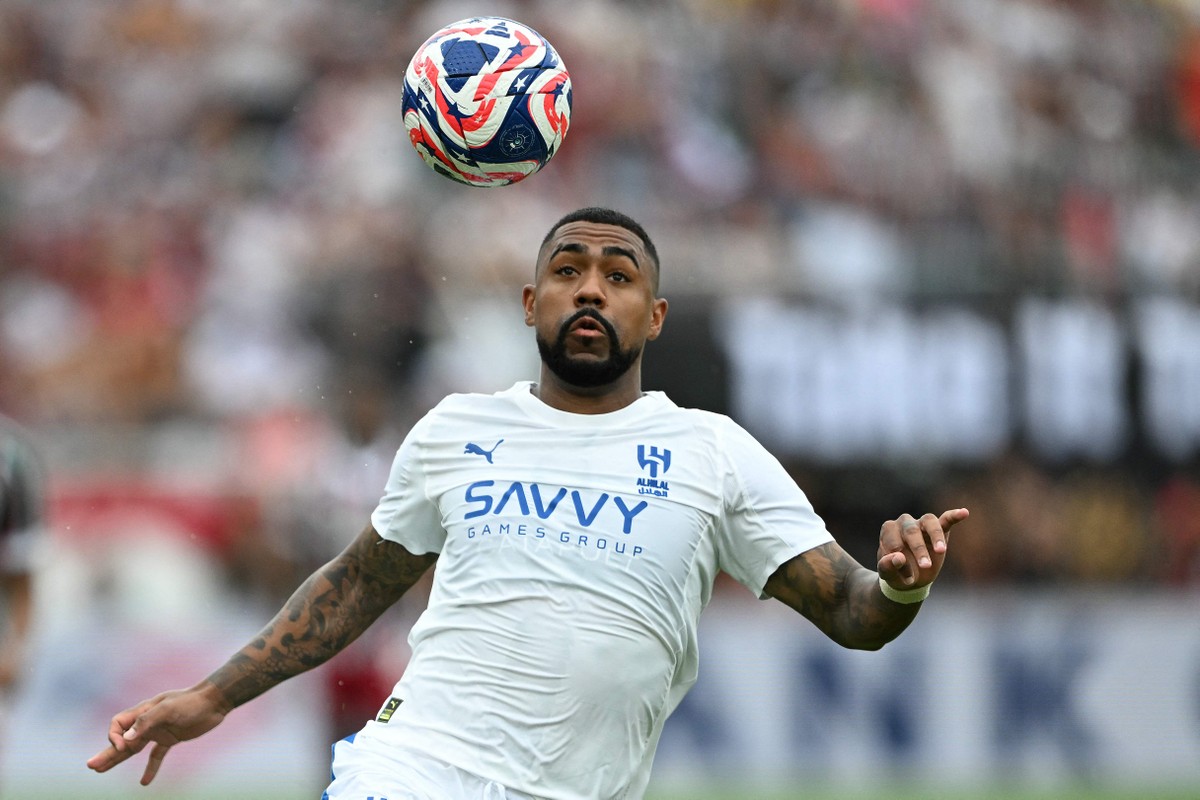 Malcom deve rescindir contrato com Al Hilal após fracasso no Mundial Malcom durante a disputa do Mundial de Clubes pelo Al Hilal (Foto: CHANDAN KHANNA / AFP)