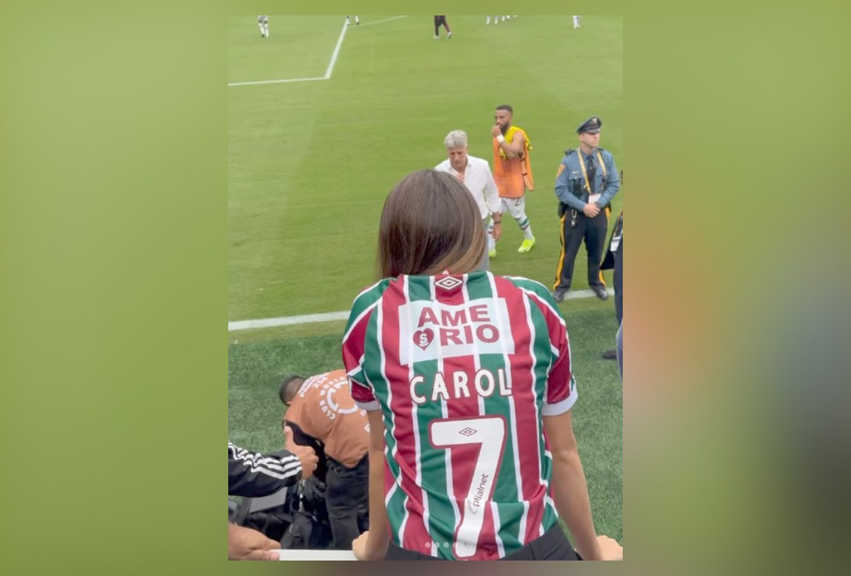 Carol Portaluppi acompanhou de perto a estreia do pai na Copa do Mundo de Clubes (Foto: Reprodução)