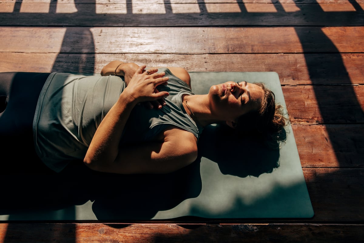 Meditação não é eficaz para todos; descubra os erros mais comuns cometidos Muitas pessoas que praticam a meditação não conseguem fazer dela um hábito constante. (Foto: Maskot/Getty Images/Maskot)
