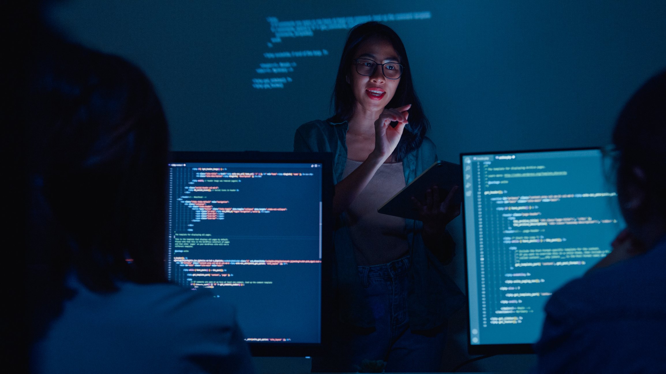 Evite finalizar prompts no ChatGPT com ponto final e entenda o motivo O desenvolvimento da inteligência artificial é promissor e o cenário para os profissionais desta área é otimista. (Foto: MTStock Studio/Divulgação)
