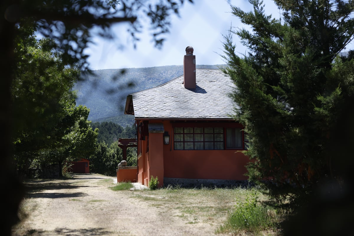 Chalet propriedade da Comunidade de Madrid em Rascafría em que Ayuso se hospedou com sua família no fim de semana de 12 e 13 de julho. (Foto: Álvaro Garcia)