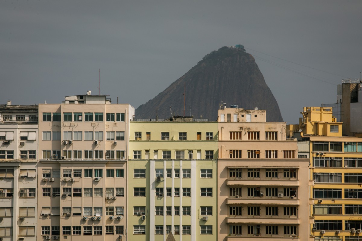 A inflação fez disparar o IGP-M, índice que reajusta contratos de aluguel, que tiveram alta média de 6,96% segundo o IBGE. Além disso, preços de material de construção encareceram imóveis novos e reformas. Resultado: o grupo habitação acumulou alta de 13,05% em 2021. (Foto: Agência O Globo)