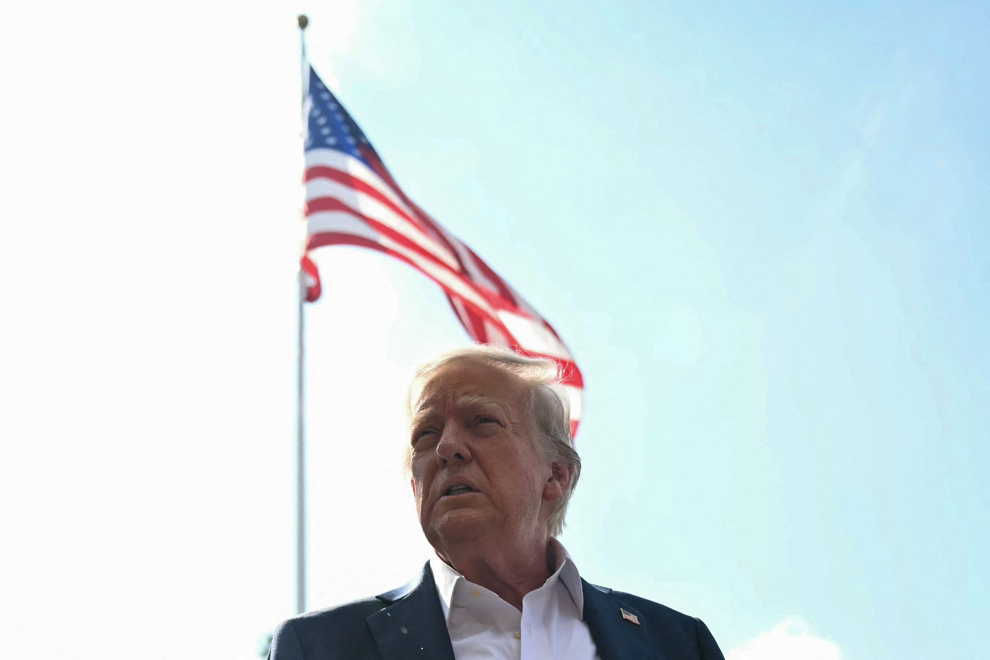 Tarifas de Trump impulsionam onda de memes brasileiros nas redes sociais Donald Trump (ANDREW CABALLERO-REYNOLDS / AFP) (Foto: ANDREW CABALLERO-REYNOLDS / AFP)