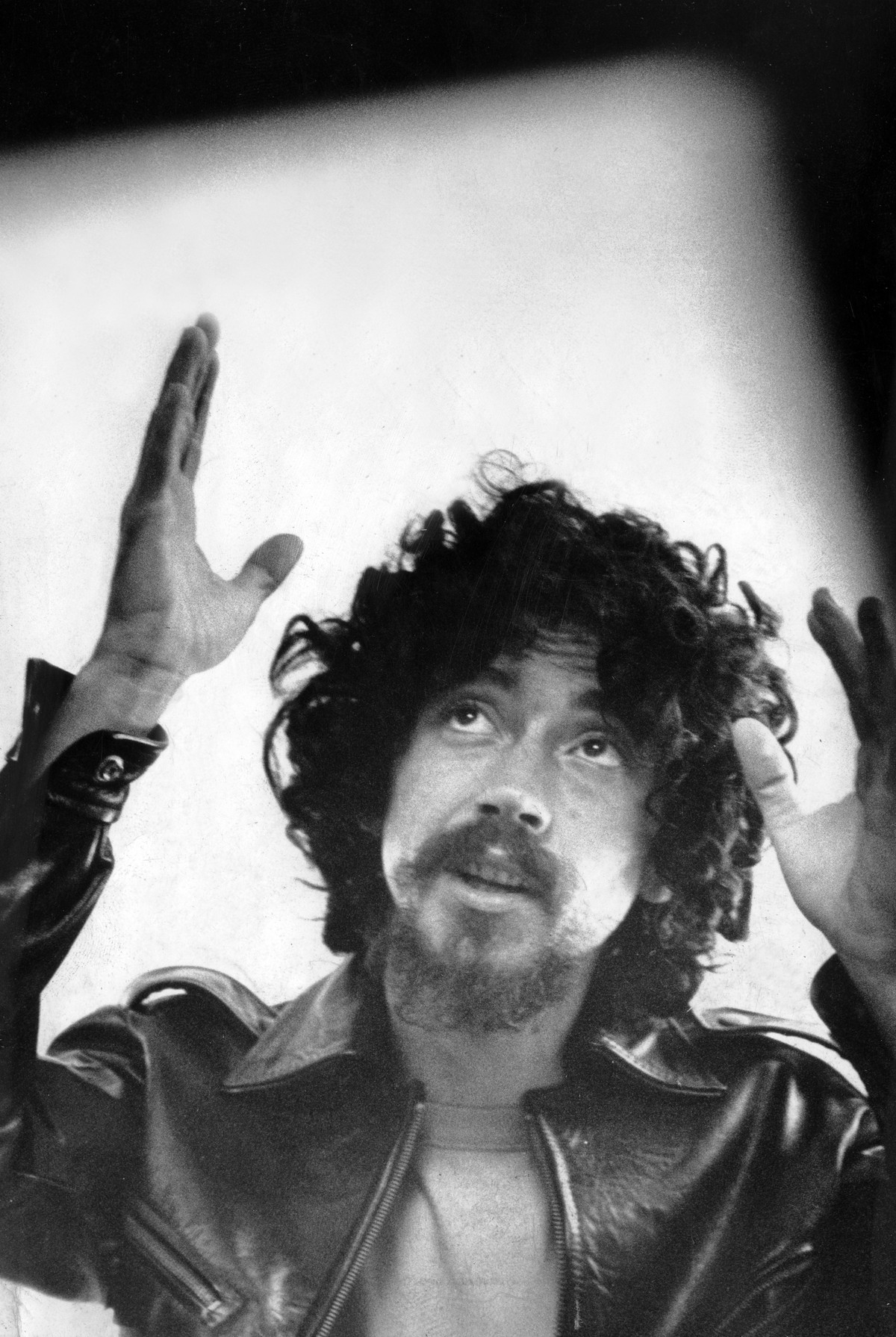 Raul Seixas: descubra a música mais tocada no Brasil que não é 'Maluco beleza' Cantor Raul Seixas em 1973 (Foto: José Vidal / O GLOBO)