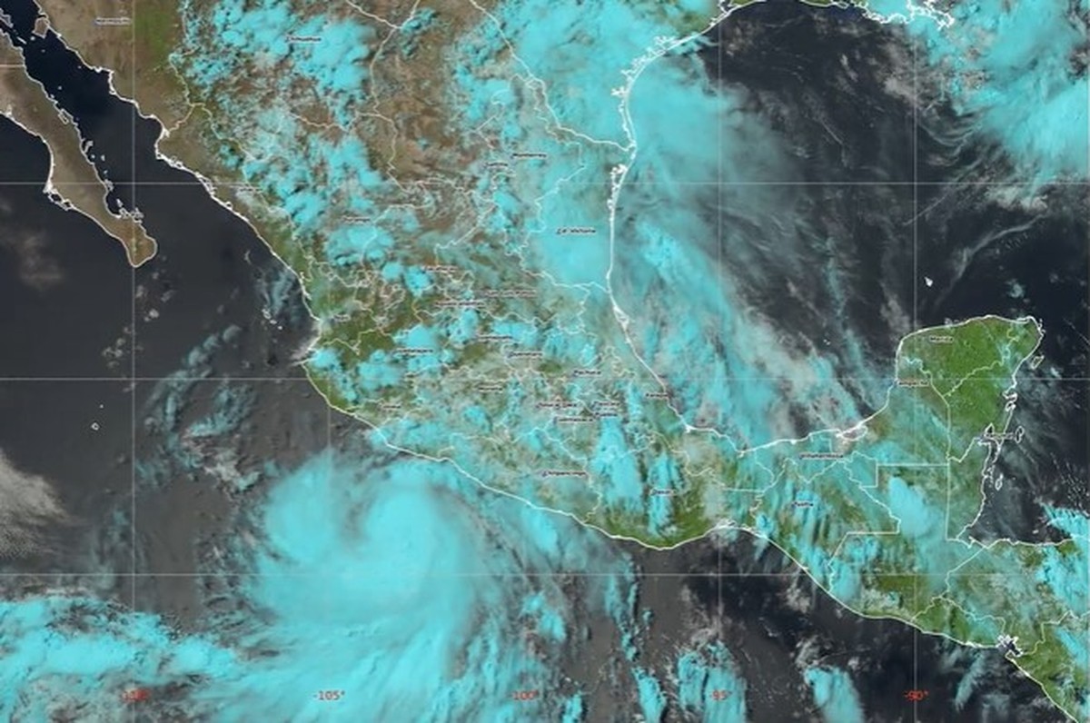 Furacão Flossie se intensifica e se aproxima da costa do México com vídeos impressionantes Tempestade Flossie atinge o México (Foto: Reprodução / redes sociais)