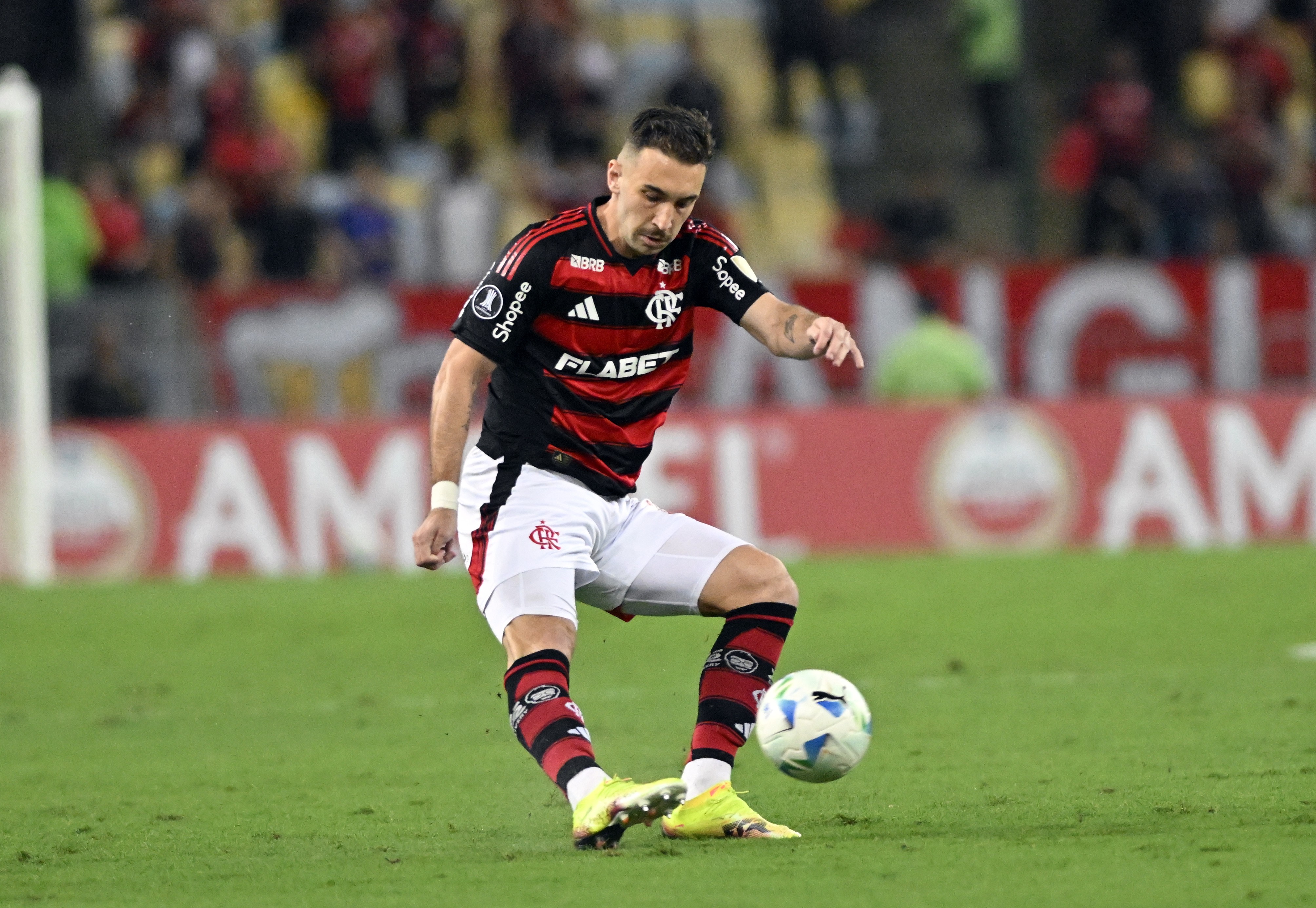 Juventus e Roma demonstram interesse em Léo Ortiz, zagueiro do Flamengo Foto: Reprodução