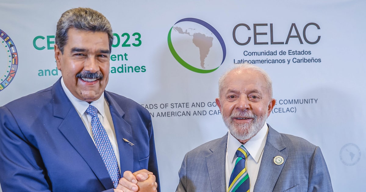 Venezuela tenta se juntar ao Brics para evitar calote de US$ 1,7 bilhão com o Brasil Maduro e Lula se cumprimentam em reunião bilateral na Celac, em março de 2024: relação estremecida e dívida bilionária com o Brasil (Foto: Ricardo Stuckert/Presidência da República)