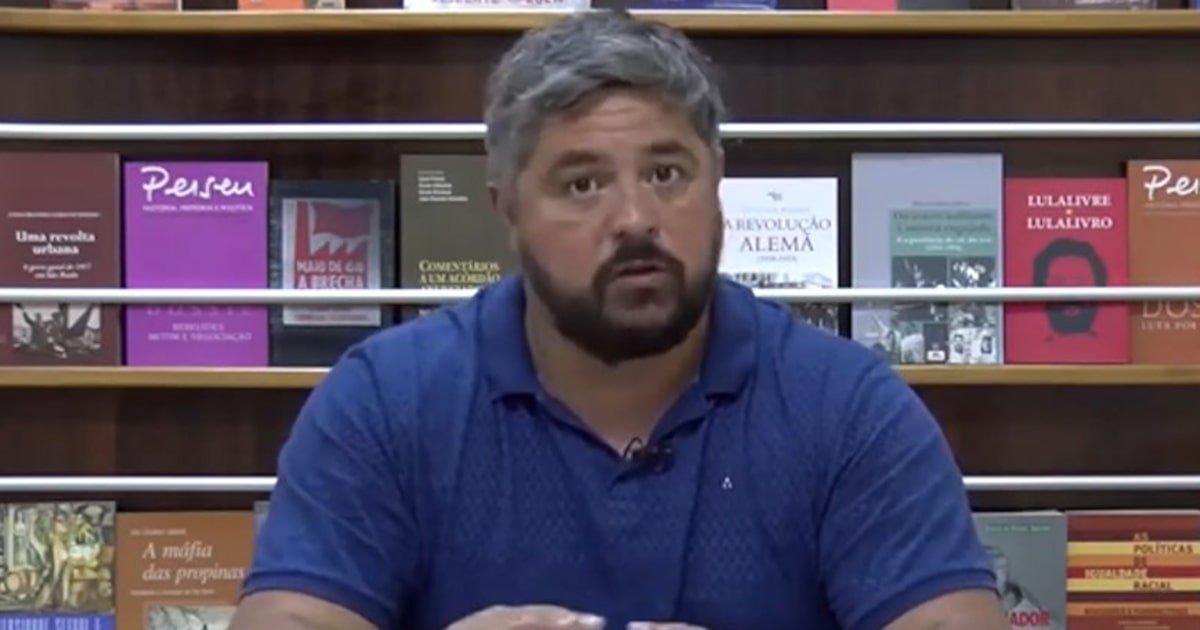 O marqueteiro Otávio Antunes, do PT (Foto: Canal Rede PT via YouTube)