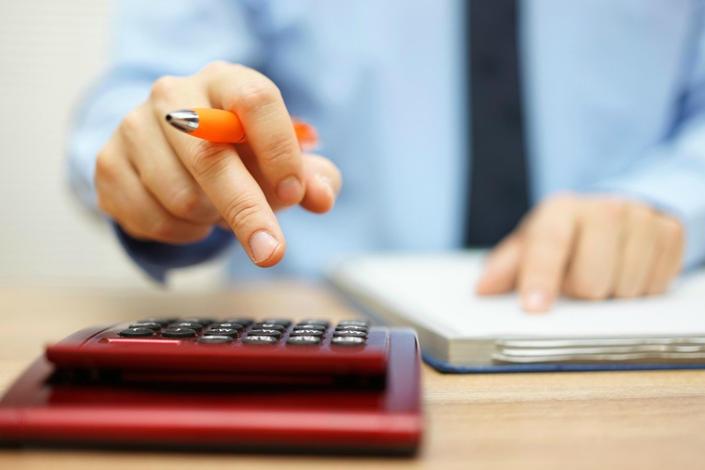 Homem transforma trabalho paralelo em negócio lucrativo de US$ 40 mil mensais Evite deixar para fazer o IR na última hora (Foto: BernardaSv/Thinkstock)