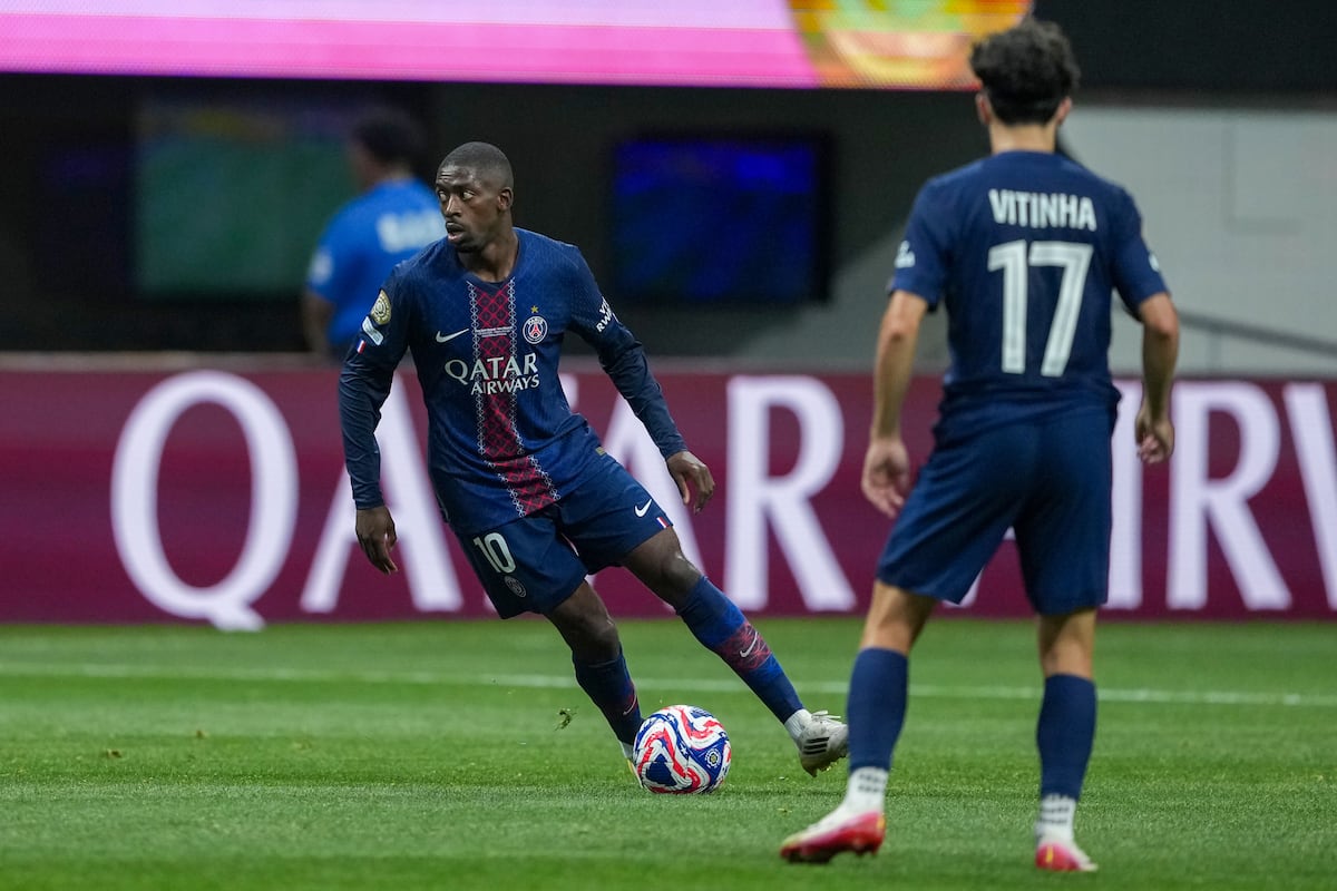 Bayern enfrenta PSG em duelo decisivo na Champions League em Paris Dembélé controla o balón diante do Inter de Miami em oitavas. (Foto: Jason Allen/ISI Photos via Getty Images)