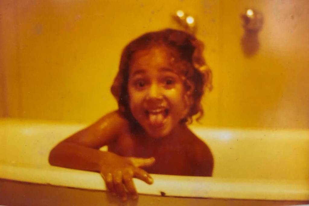 Famoso Quem revela a infância de uma celebridade através de foto antiga Quem é essa criança? (Foto: Arquivo Pessoal)