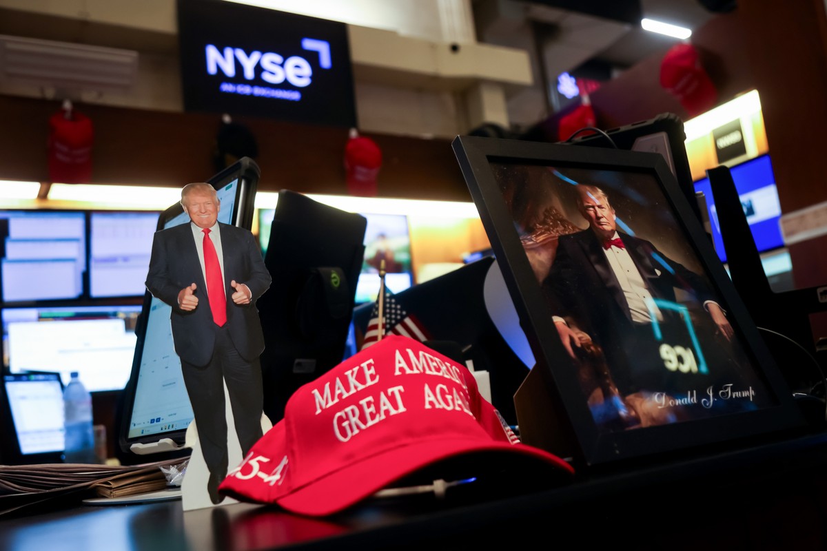 Mercados enfrentam nova pressão após tarifas de Trump sobre Europa e México Mercados financeiros têm demonstrado crescente insensibilidade às ameaças tarifárias dos EUA (Foto: Bloomberg)