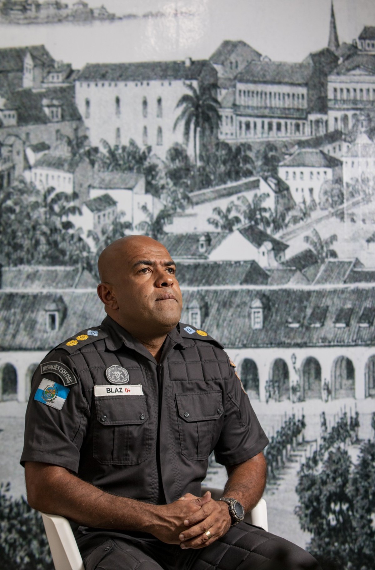 Tenente-coronel Ivan Blaz tem funções públicas suspensas após caso polêmico Tenente-coronel Ivan Blaz tem funções públicas suspensas após caso polêmico