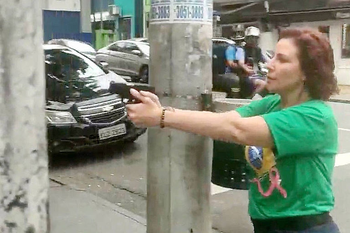 Carla Zambelli ameaça atirar (Foto: Reprodução)