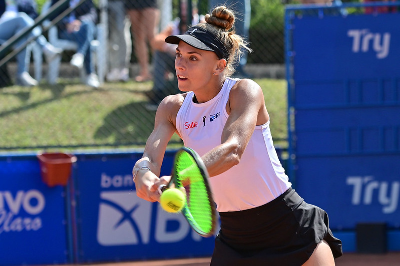 Luiza Fullana é eliminada nas quartas e se aproxima do top 500 mundial Foto: Reprodução