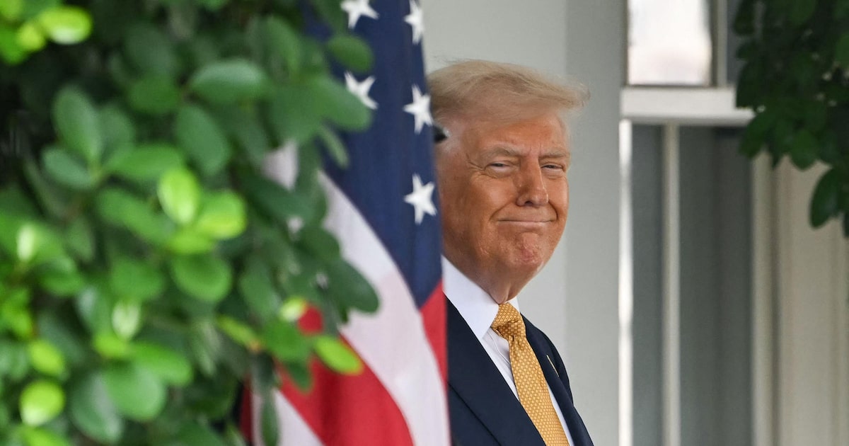Trump critica apoiadores por acreditarem na 'farsa' Epstein e os chama de 'fracos' Donald Trump, presidente dos EUA, na Casa Branca (Foto: Andrew Caballero-reynolds/AFP)