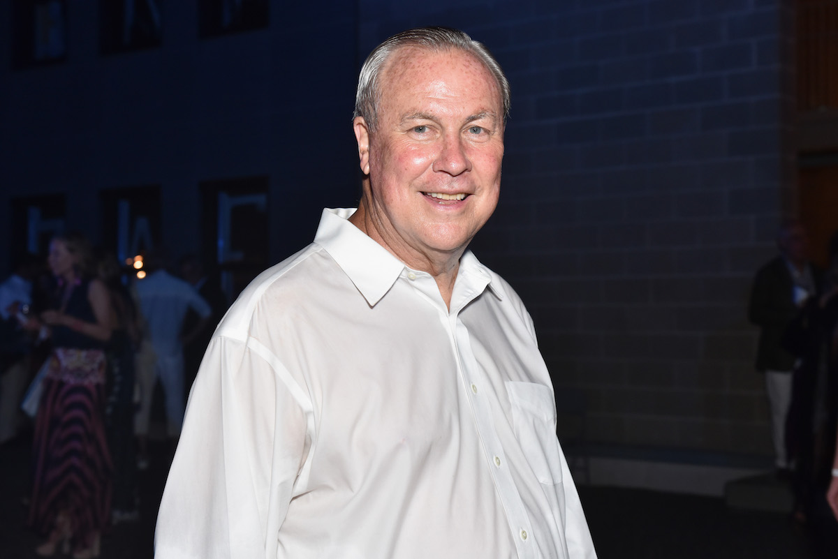 Robert Wilson, renomado diretor teatral, falece aos 83 anos e deixa legado marcante