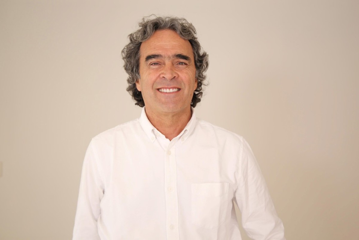 Colômbia: pré-candidato à Presidência defende avanço e rejeita retrocessos Sérgio Fajardo, pré-candidato à Presidência na Colômbia (Foto: Divulgação)