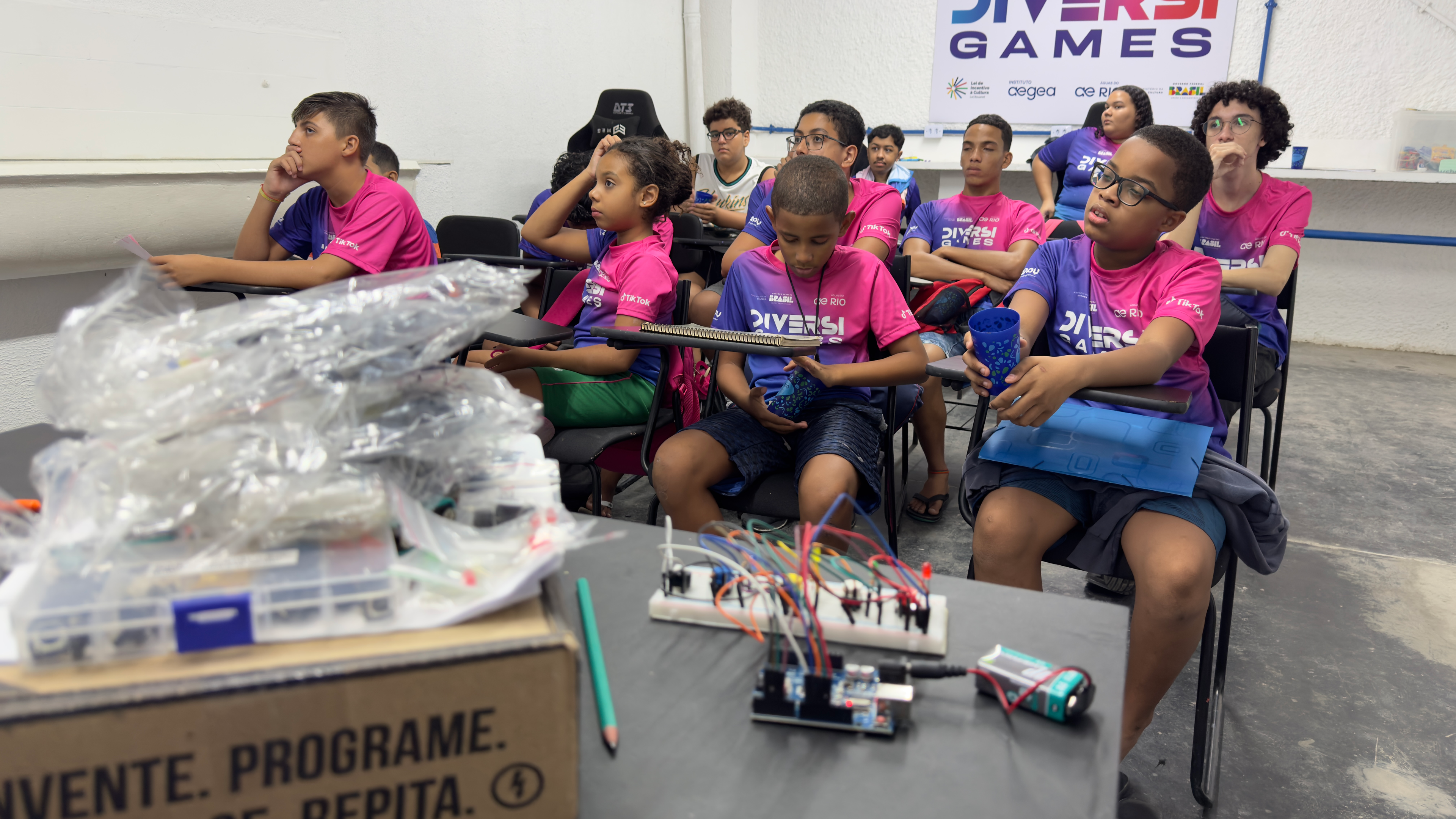 Caixa destina R$ 5 milhões para capacitação em desenvolvimento de jogos digitais Diversigames atua como um hub de formação em cultura gamer, tecnologia e inovação (Foto: Divulgação/ Diversigames)