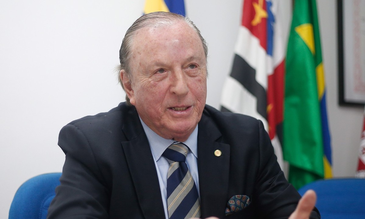 Eymael deixa presidência do Democracia Cristã após 30 anos de liderança José Maria Eymael, líder do Democracia Cristã — Foto: Marcos Alves / Agência O Globo