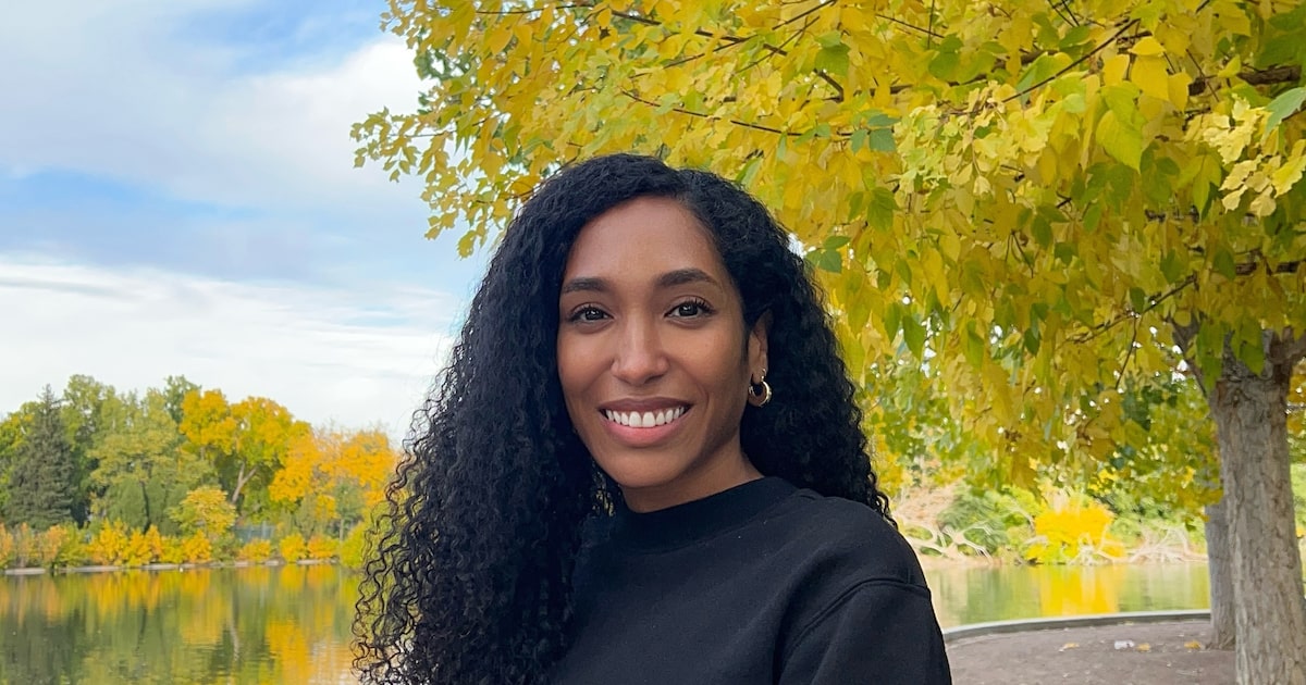 Brasileiros avaliam se ainda vale a pena viver nos EUA com as políticas de Trump Atualmente, a brasileira Natuza Olen, 37 anos, mora em Los Angeles. Apesar de discordar das novas políticas de imigração, não pensa em ir embora dos EUA (Foto: Arquivo pessoal)