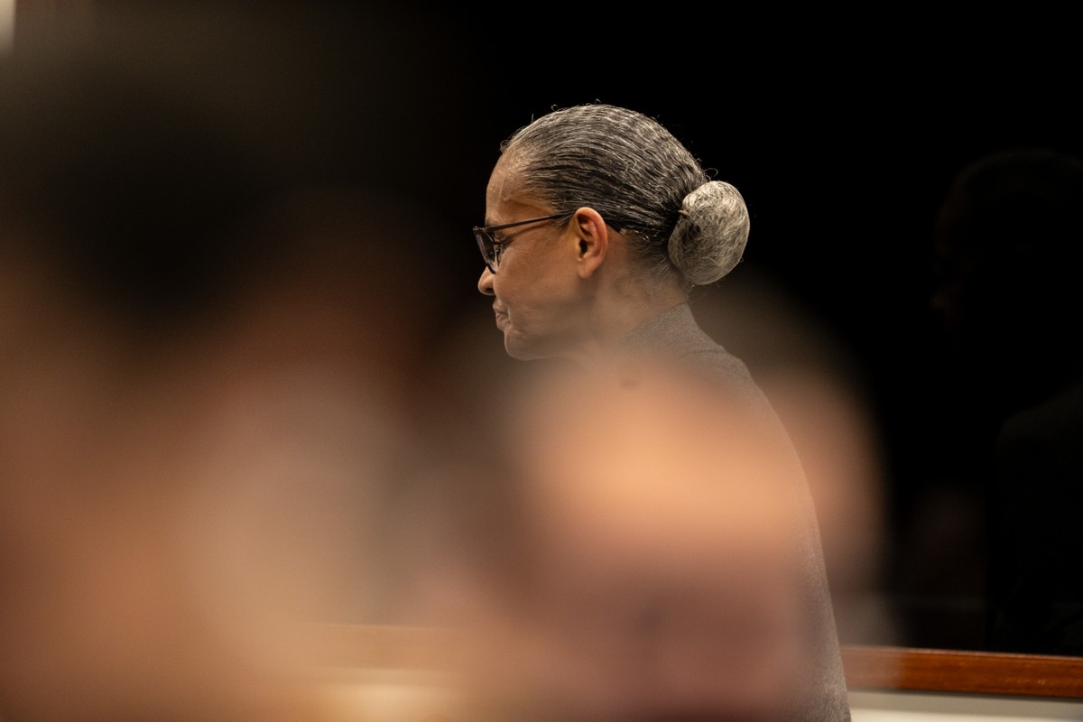 Câmara vota flexibilização do licenciamento ambiental criticada por Marina na próxima semana Ministra do Meio Ambiente Marina Silva na Comissão de Agricultura da Câmara dos Deputados. (Foto: Brenno Carvalho / Agência O Globo)