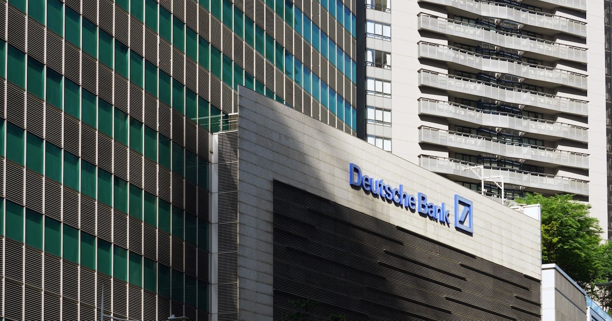 Deutsche Bank recomenda ações de Amazon e Chipotle para investidores em Wall Street Deutsche Bank recomenda ações de Amazon e Chipotle para investidores em Wall Street