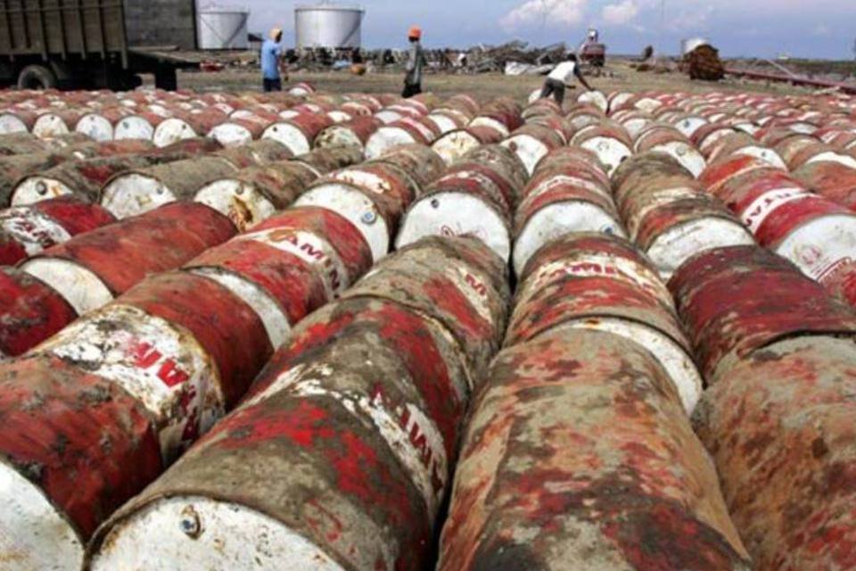 Opep aumenta produção de petróleo em junho e planeja ampliar oferta em agosto Arábia Saudita, Rússia, Estados Unidos, Iraque e Canadá produziram, juntos, 27 milhões de barris por dia no mês passado (Foto: Spencer Platt/Getty Images)
