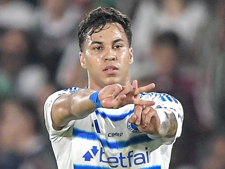Kaio Jorge comemora gol marcado pelo Cruzeiro contra o Fluminense no Brasileirão (Foto: Thiago Ribeiro/AGIF)