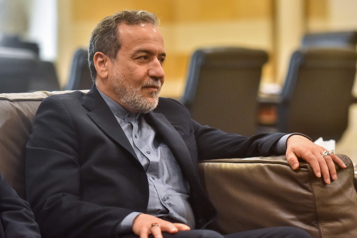 Abbas Araghchi, chanceler do Irã, em viagem ao Líbano (Foto: FADEL ITANI / AFP)