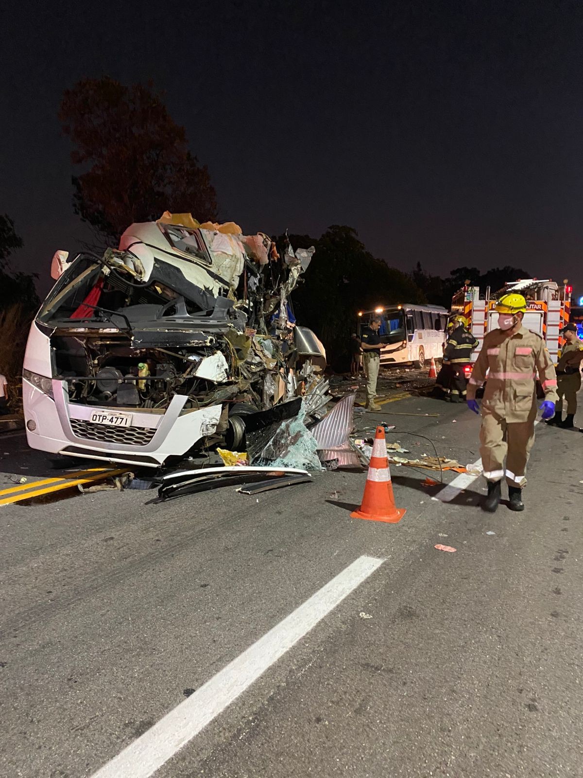 Acidente na BR-153 deixa ao menos seis mortos (Foto: Divulgação)